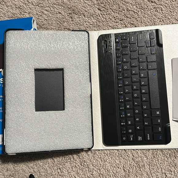 NEW Air exec keyboard case digital basics tofu white - Picture 3 of 4